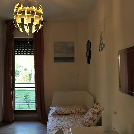 Art Bed and Breakfast *